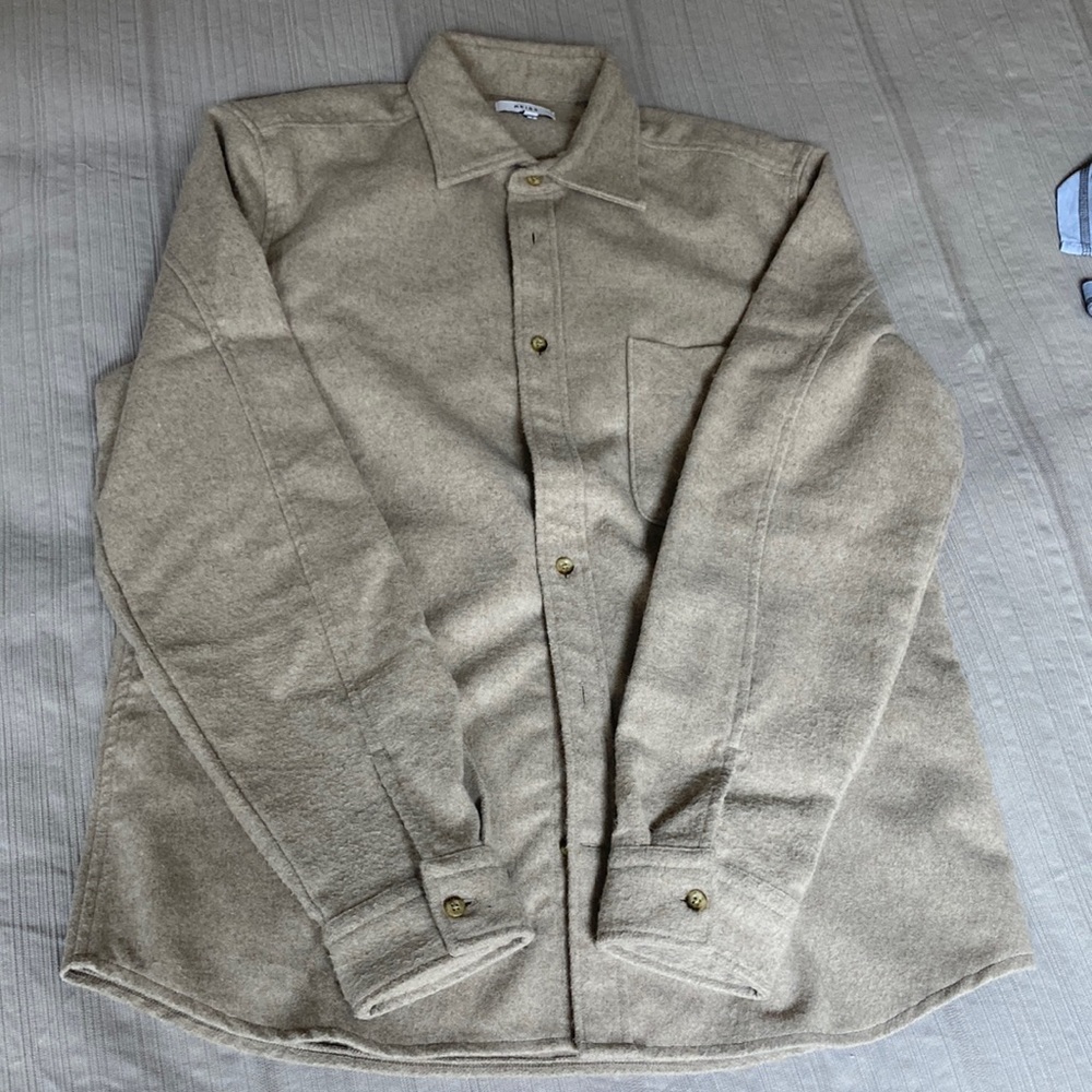 Reiss Hutchinson Draw Wool Blend Overshirt. Color Toffee. Size L